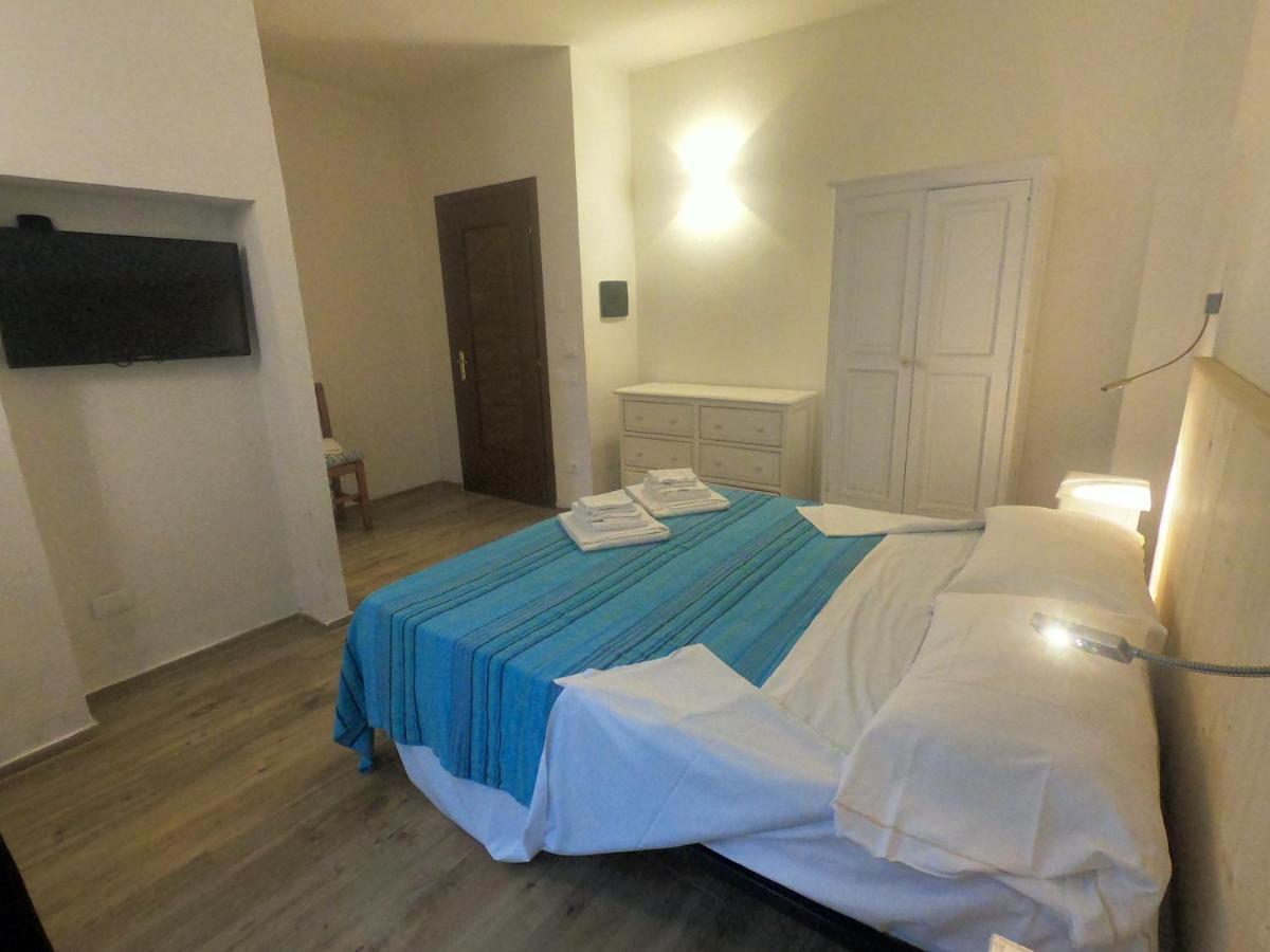 Villa La Conchiglia Rooms Кала-Ліберотто Екстер'єр фото