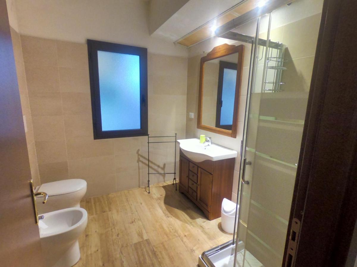 Villa La Conchiglia Rooms Кала-Ліберотто Екстер'єр фото