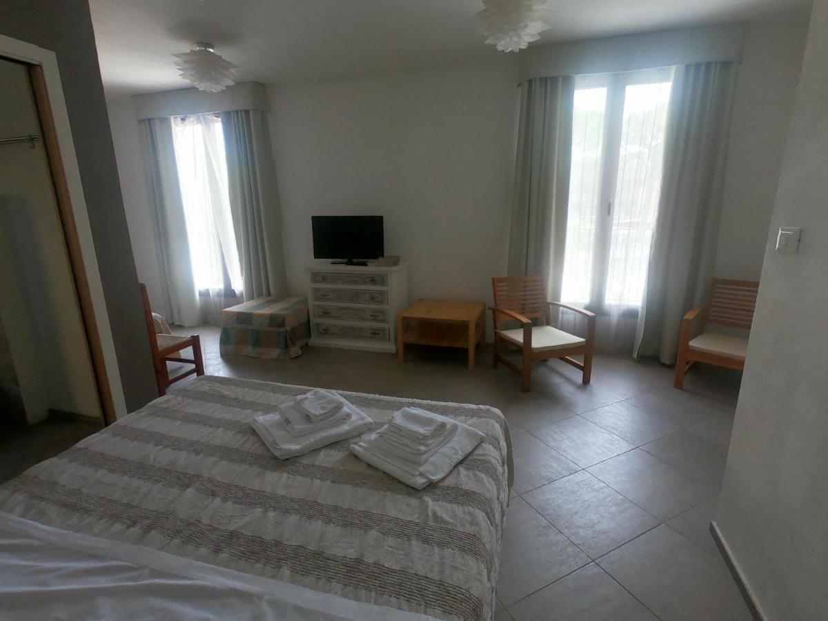 Villa La Conchiglia Rooms Кала-Ліберотто Екстер'єр фото