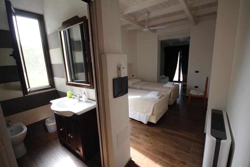 Villa La Conchiglia Rooms Кала-Ліберотто Екстер'єр фото
