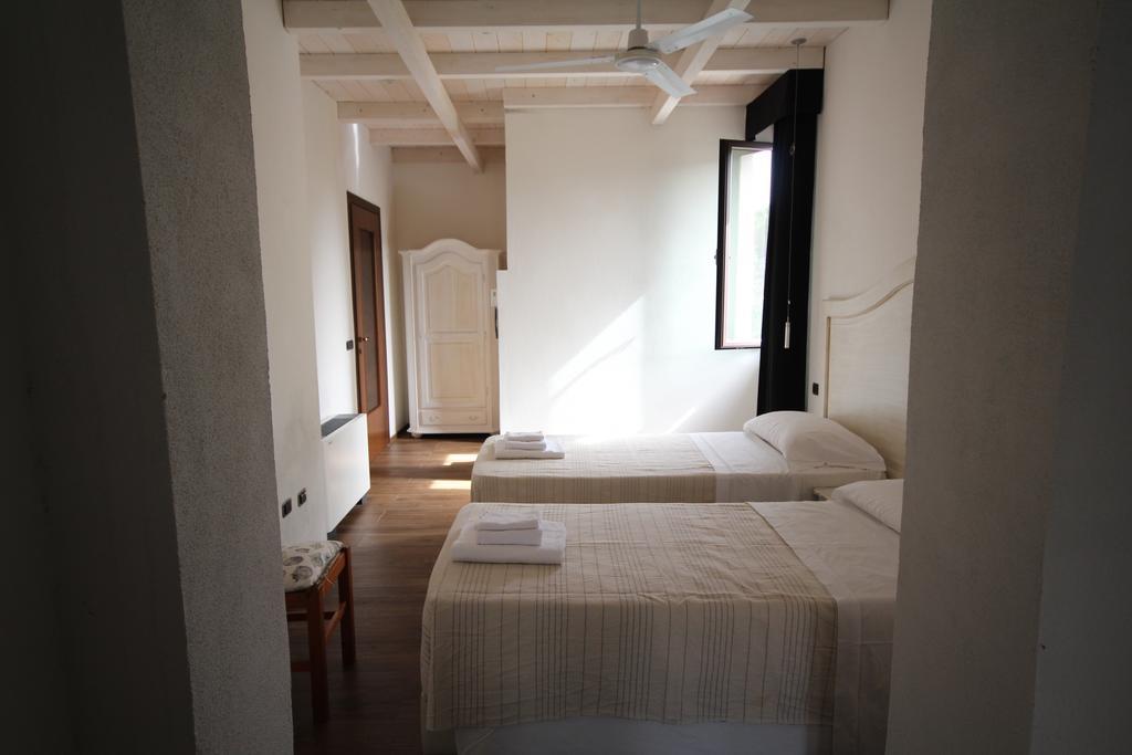 Villa La Conchiglia Rooms Кала-Ліберотто Екстер'єр фото